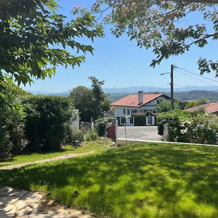Bidart, Maisonnette Sur Les Pyrenees Apartment Bidart